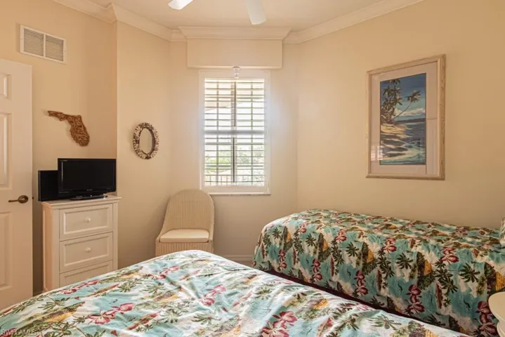 3977 Bishopwood Ct E 206, Naples, Florida 34114
