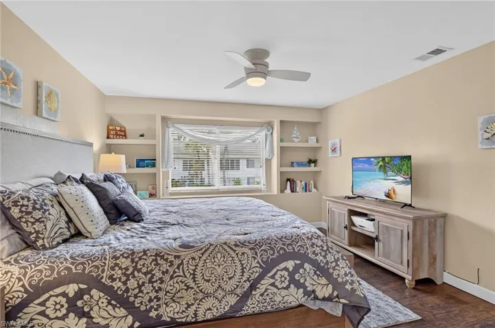 4060 Ice Castle Way 10, Naples, Florida 34112
