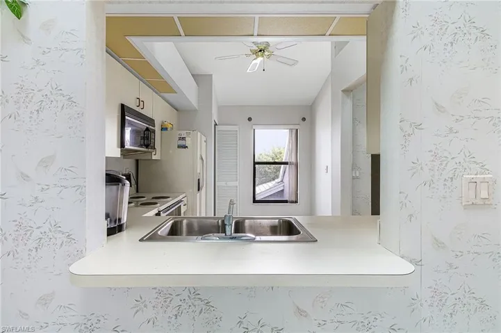 4620 Se 5th Pl 206, Cape Coral, Florida 33904