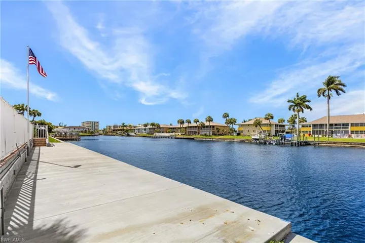 4620 Se 5th Pl 206, Cape Coral, Florida 33904