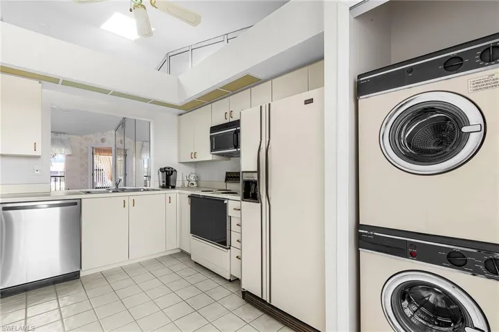 4620 Se 5th Pl 206, Cape Coral, Florida 33904