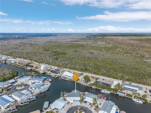 No bridges or locks and quick access to the Gulf