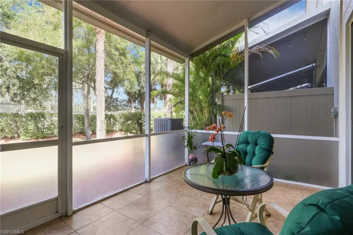 1289 Oxford Ln 228, Naples, Florida 34105