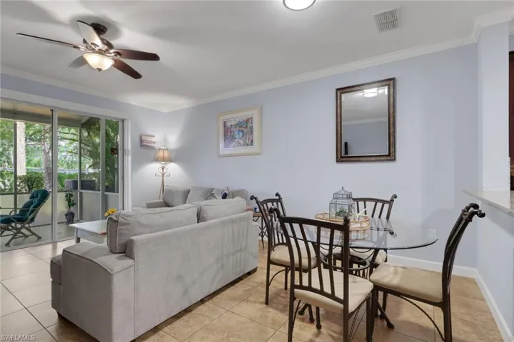 1289 Oxford Ln 228, Naples, Florida 34105