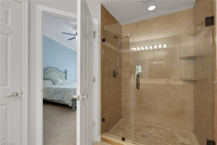 1289 Oxford Ln 228, Naples, Florida 34105