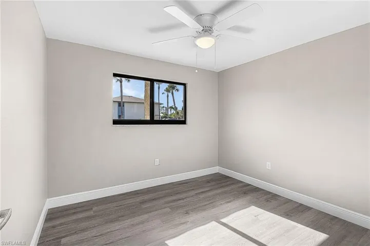 Guest bedroom w/impact windows