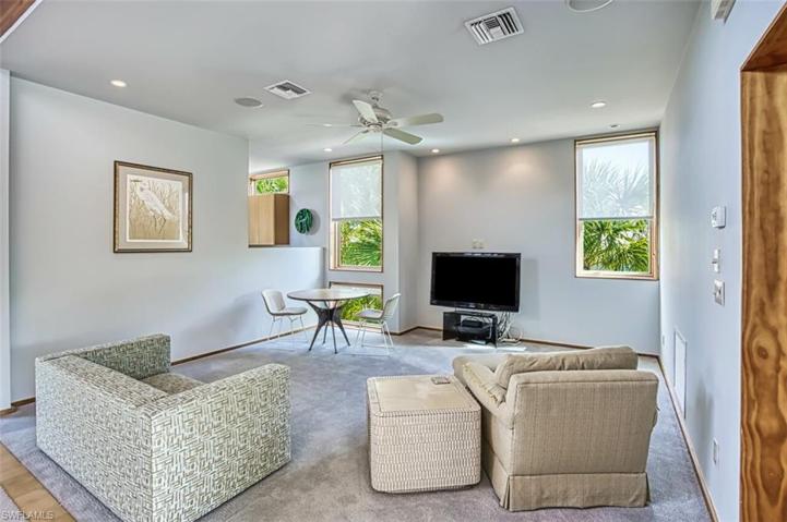 Family_room_TV_area