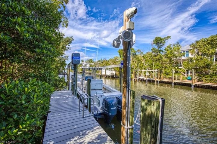 13000_lb_boat_lift_