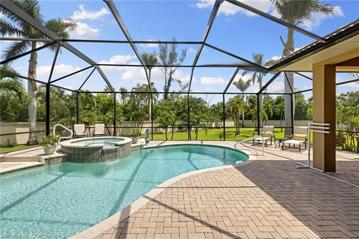 Screened Pool/Spa