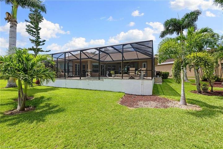 Backyard/Screened Pool