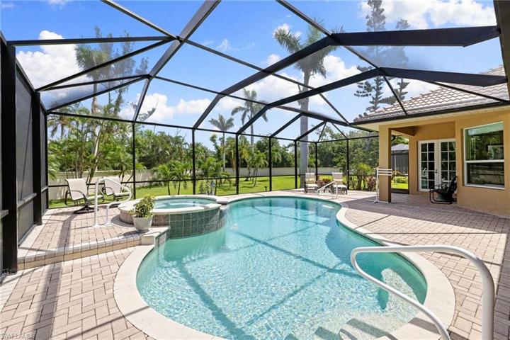 Screened Pool/Spa