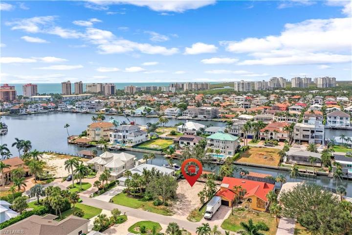 Three homes to the cul-de-sac