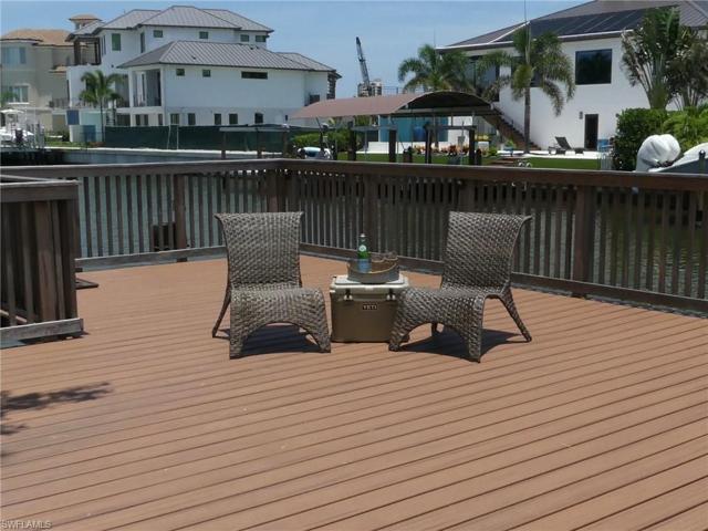 Almost 500 square foot dock/deck.