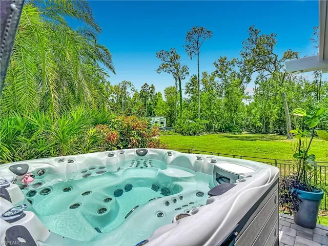 6284 Scott Ln, Fort Myers, Florida 33966