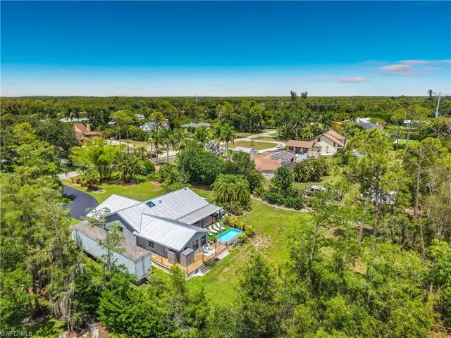 6284 Scott Ln, Fort Myers, Florida 33966