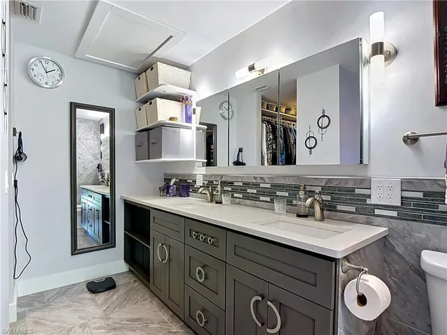 6284 Scott Ln, Fort Myers, Florida 33966