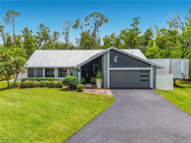 6284 Scott Ln, Fort Myers, Florida 33966