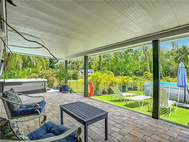 6284 Scott Ln, Fort Myers, Florida 33966