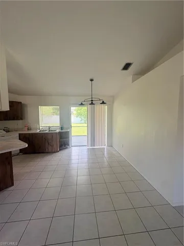 3709 Sw 1st Pl, Cape Coral, Florida 33914