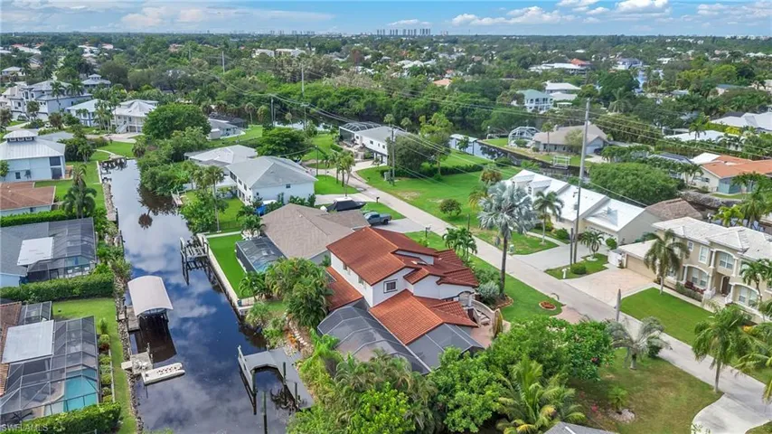 27109 Holly Ln, Bonita Springs, Florida 34135