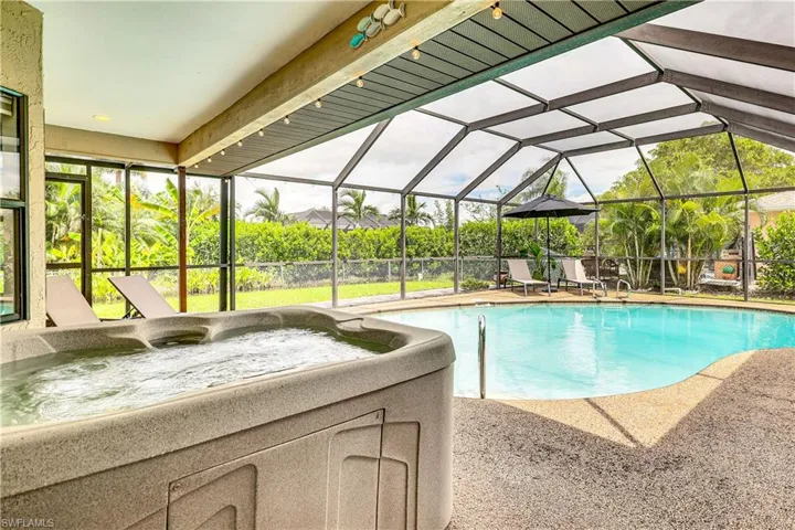 6030 Perthshire Ln, Fort Myers, Florida 33908