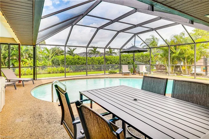 6030 Perthshire Ln, Fort Myers, Florida 33908