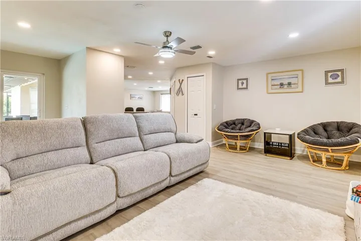 6030 Perthshire Ln, Fort Myers, Florida 33908