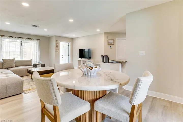 6030 Perthshire Ln, Fort Myers, Florida 33908
