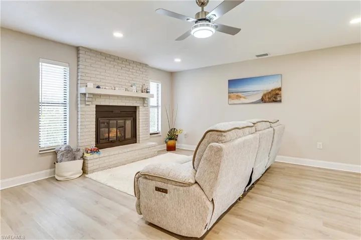 6030 Perthshire Ln, Fort Myers, Florida 33908