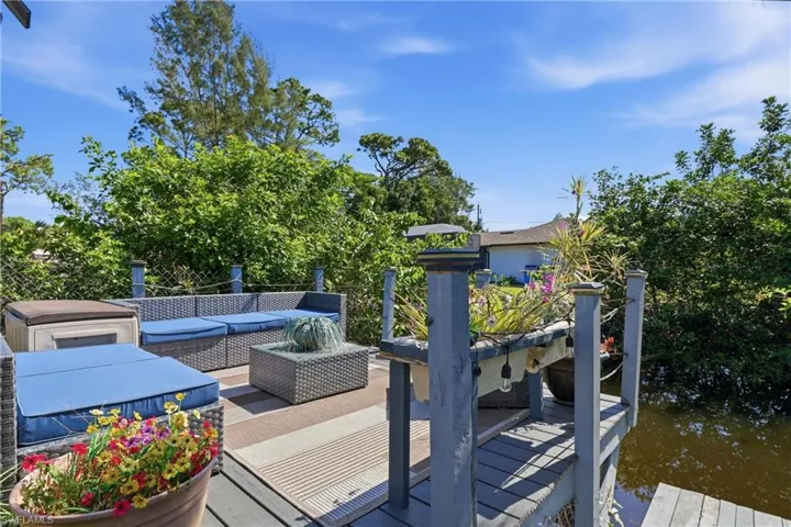 27099 Holly Ln, Bonita Springs, Florida 34135