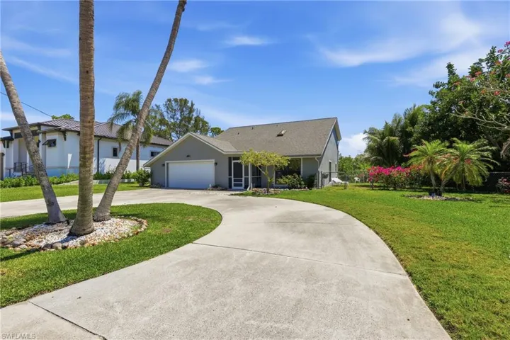 27099 Holly Ln, Bonita Springs, Florida 34135