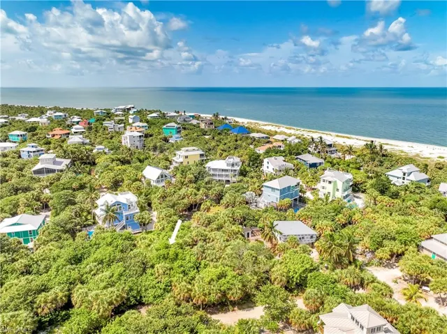 552 Coral Cir, Upper Captiva, Florida 33924