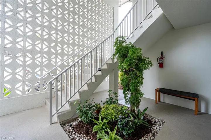 Small garden in entrance area.