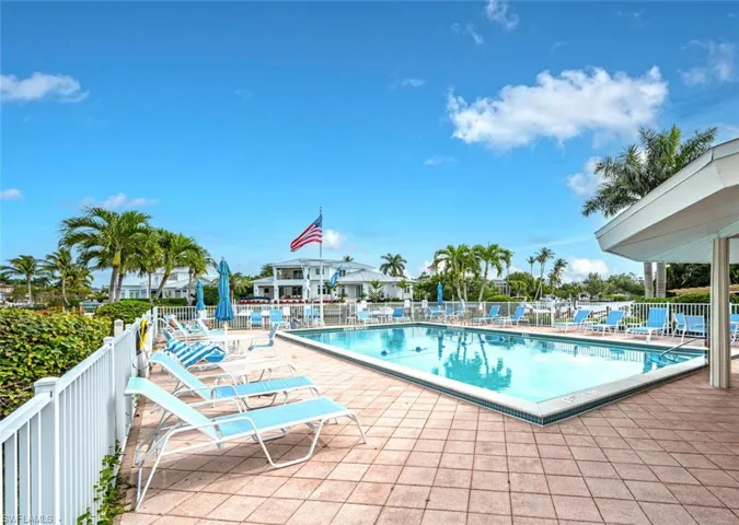 Pool on the bay!