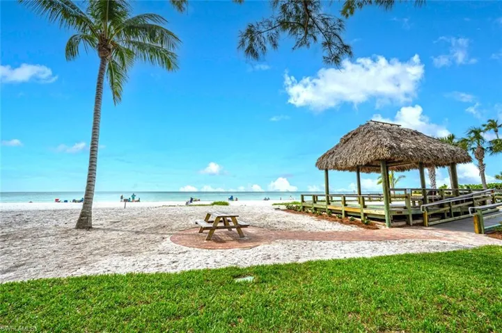 Various areas in Moorings Park.