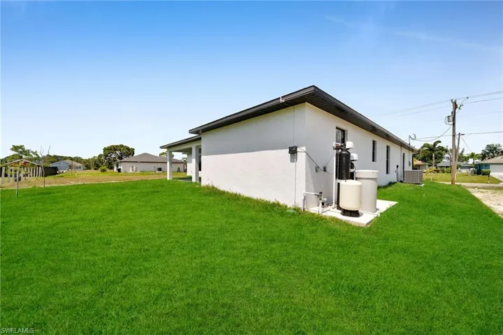 2926 NW 26th  TER, Cape Coral, FL 33993