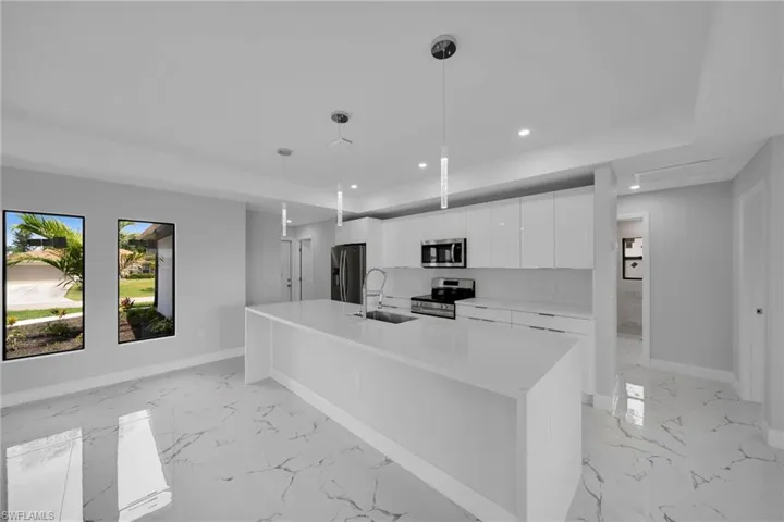 2926 NW 26th  TER, Cape Coral, FL 33993