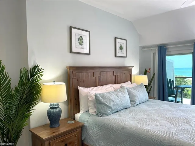 2nd Main Suite - 2nd Floor