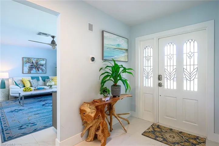 Spacious light entry!