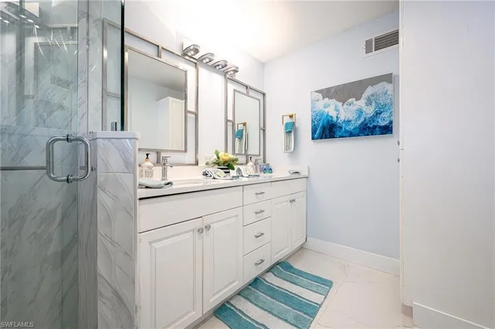 Roomy master bath with his/her sinks!