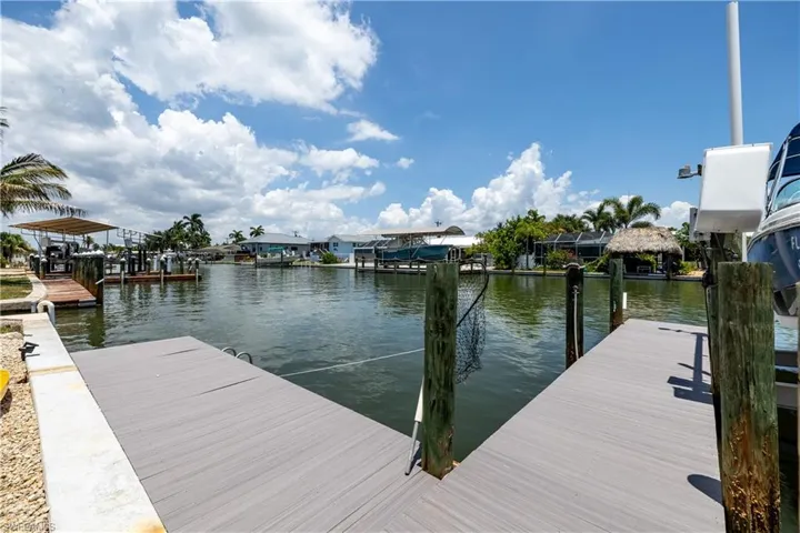 2452 York Rd, St. James City, Florida 33956