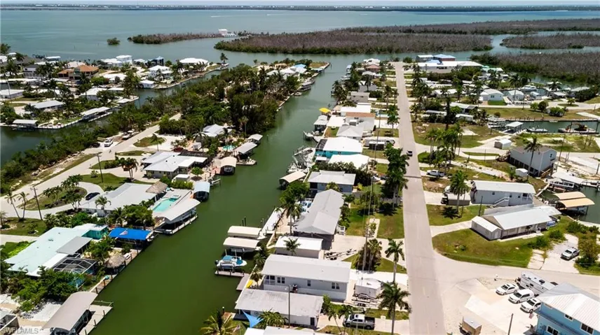 2452 York Rd, St. James City, Florida 33956