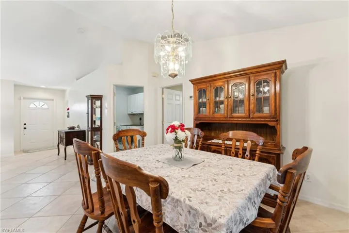 914 Sw 3rd Ave, Cape Coral, Florida 33991