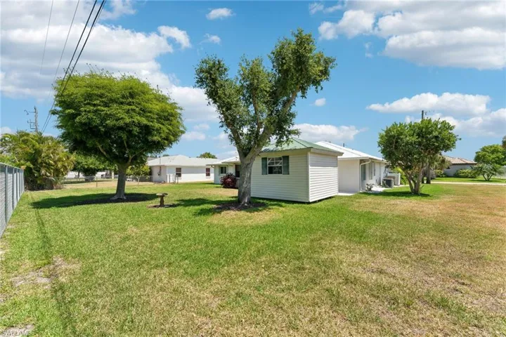 914 Sw 3rd Ave, Cape Coral, Florida 33991