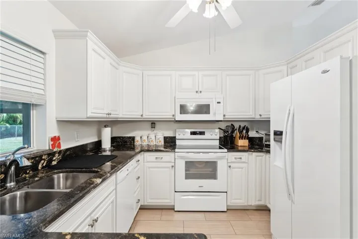 914 Sw 3rd Ave, Cape Coral, Florida 33991