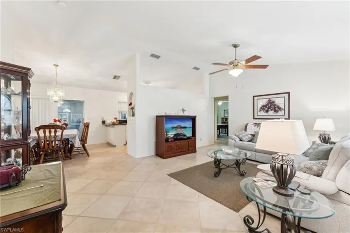 914 Sw 3rd Ave, Cape Coral, Florida 33991