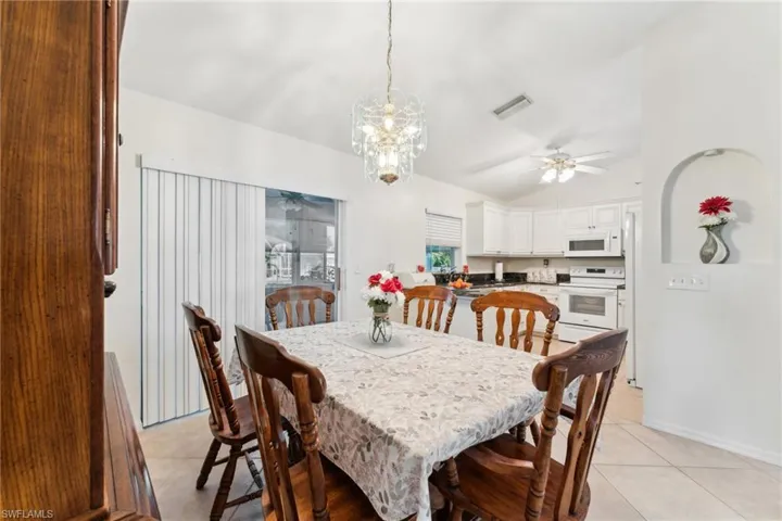 914 Sw 3rd Ave, Cape Coral, Florida 33991