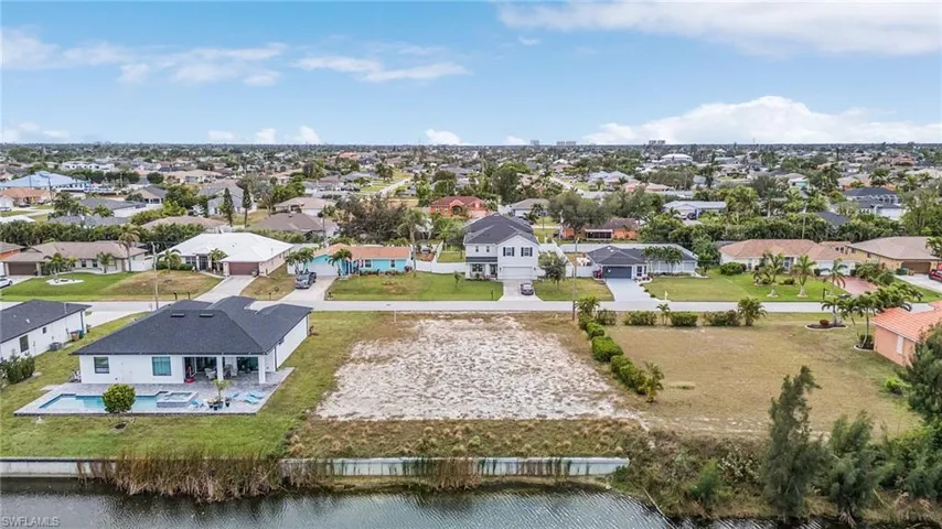 835 Sw 28th Ter, Cape Coral Fl 33914