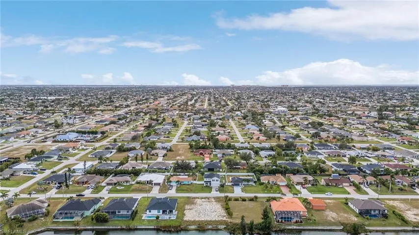 835 Sw 28th Ter, Cape Coral Fl 33914