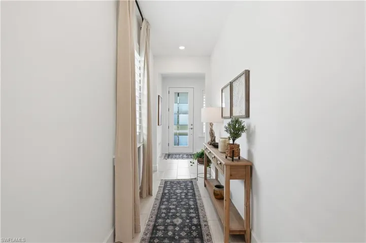 1940 Sierra Ct, Naples, Florida 34120